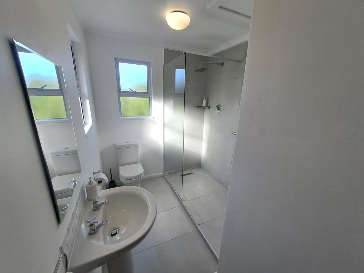 Atlantic Dream Beachfront Villa Scarborough Ngoại thất bức ảnh